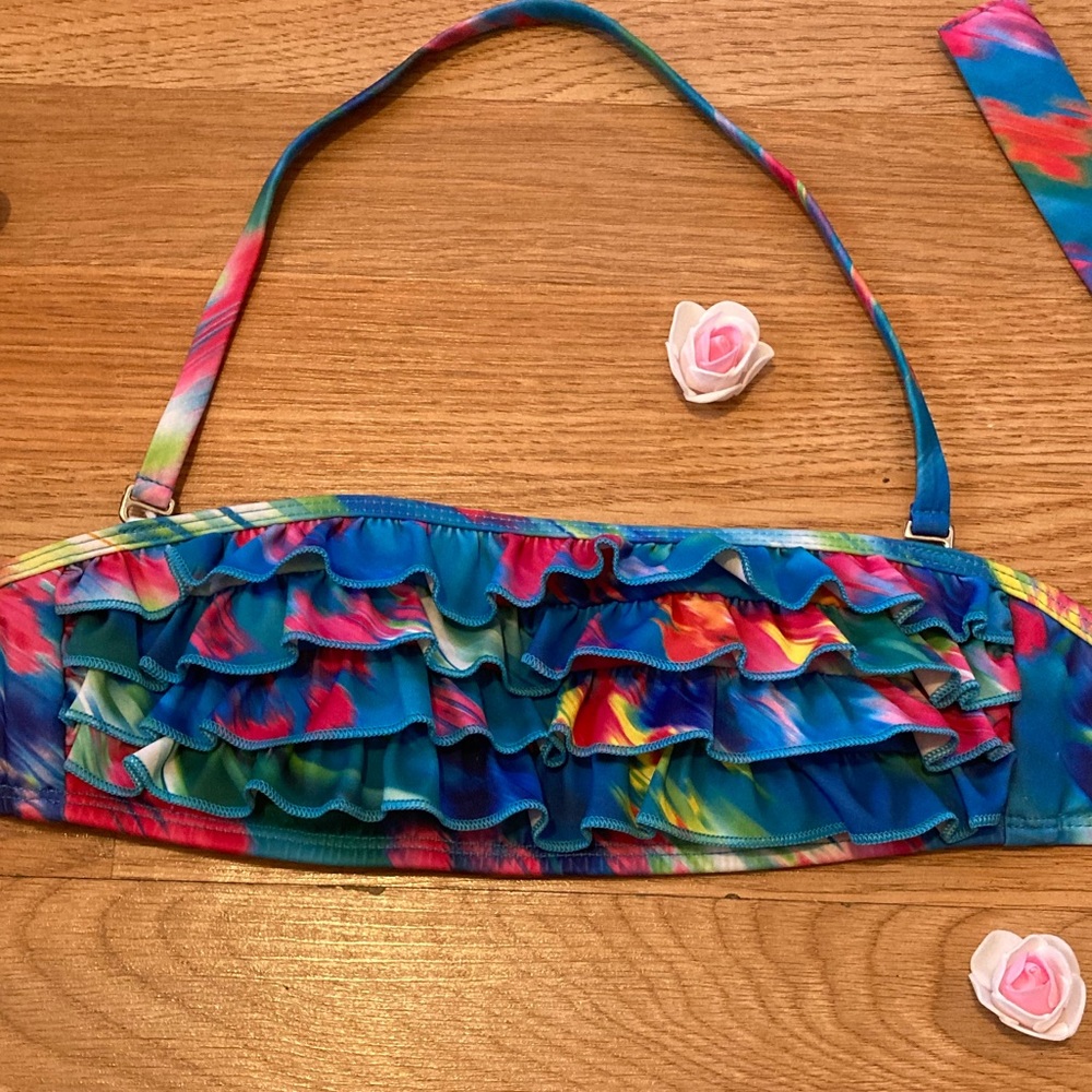Tie Dye Ruffle Bikini👙 - Picture 2 of 9